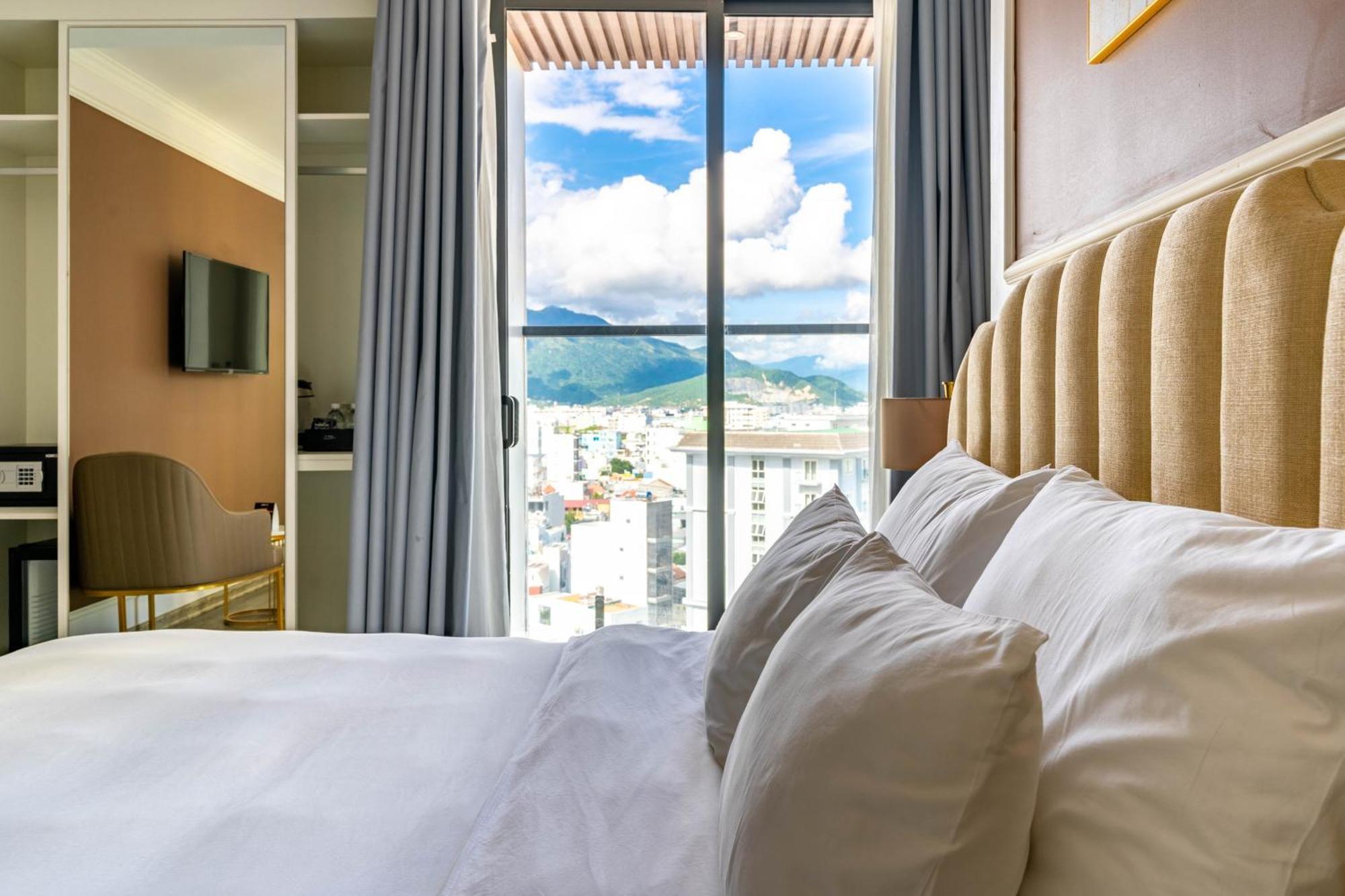La Vague Hotel Nha Trang Exterior photo
