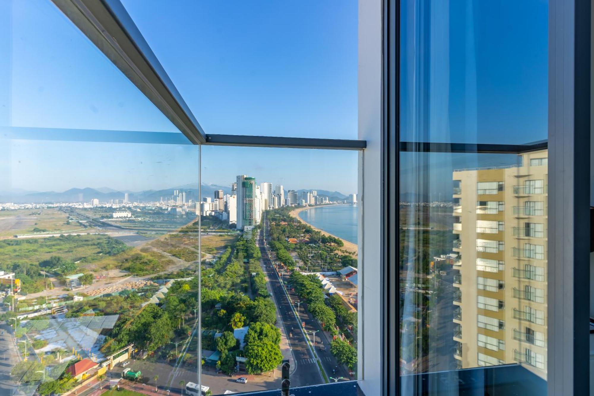 La Vague Hotel Nha Trang Exterior photo